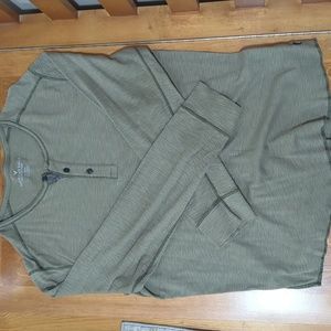 American Eagle shirt